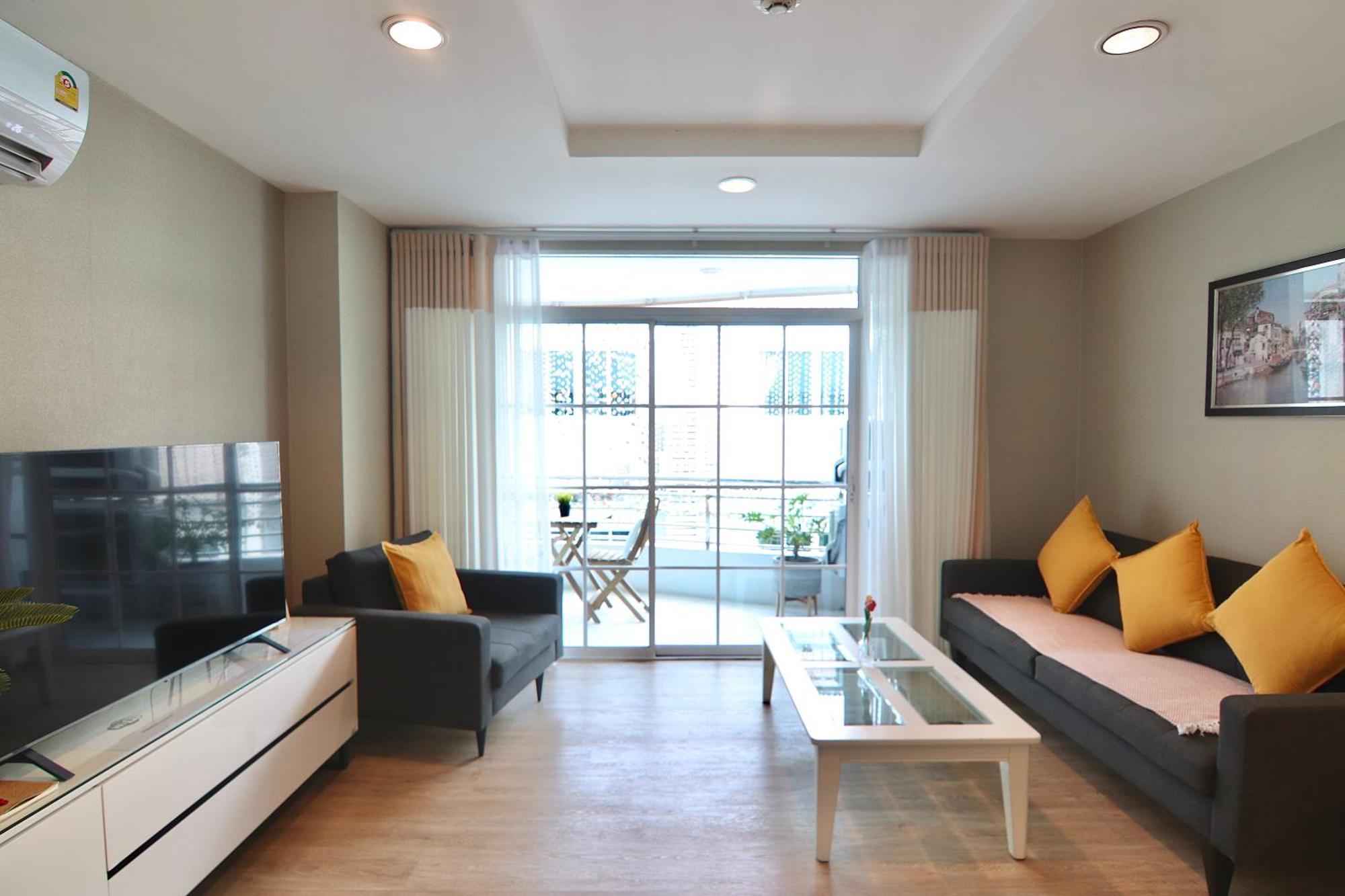 The Beach Bangsaen By Thanthita Next To Wonnapa Beach Free Disney Plus Εξωτερικό φωτογραφία