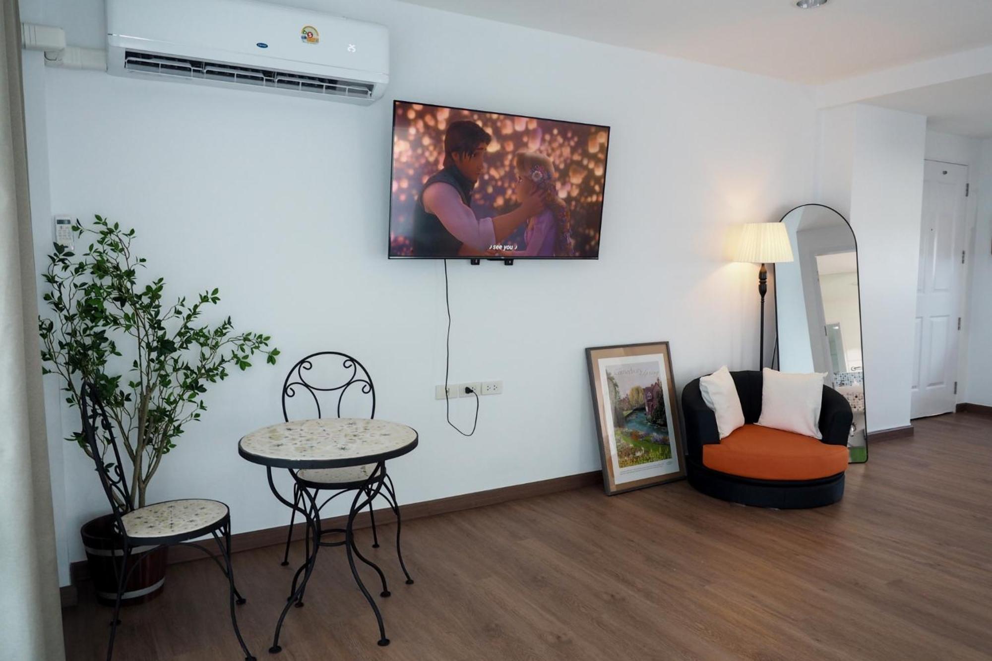 The Beach Bangsaen By Thanthita Next To Wonnapa Beach Free Disney Plus Εξωτερικό φωτογραφία